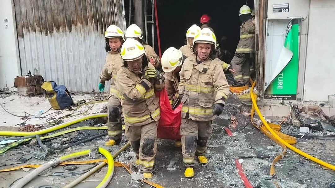 Fire in office building in Indonesia's capital kills at least 22 people | Photo: @eyes_globe