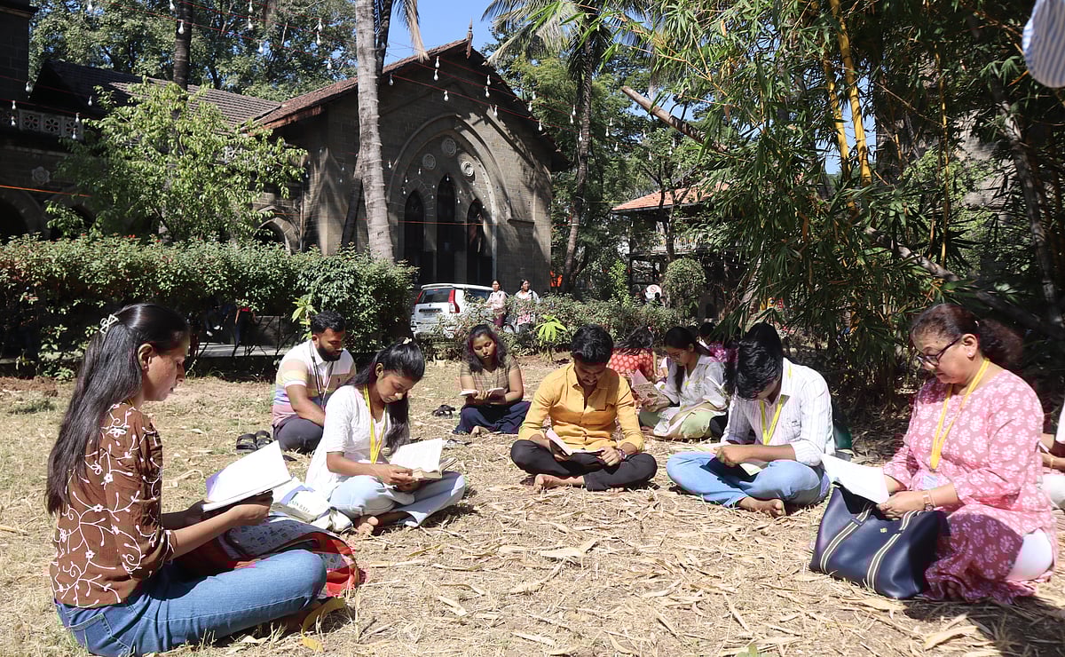 PHOTOS: 40,000 Readers Join ‘Shantata… Punekar Vachat Aahet’ Ahead Of Pune Book Festival 2025