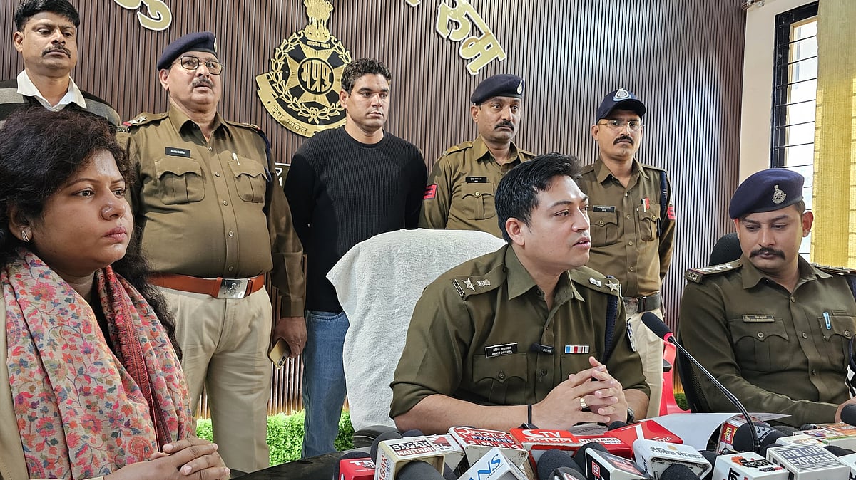 Social Media Blackmail Racket Busted in Neemuch