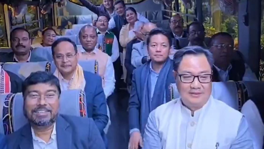 VIDEO: PM Modi Hosts Dinner For NDA MPs, Vows To Work Together To Strengthen India's Development...