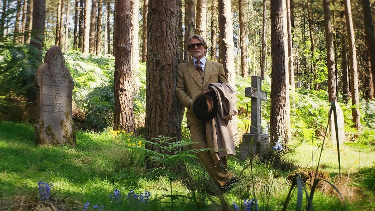 Wake Up Dead Man: A Knives Out Mystery |