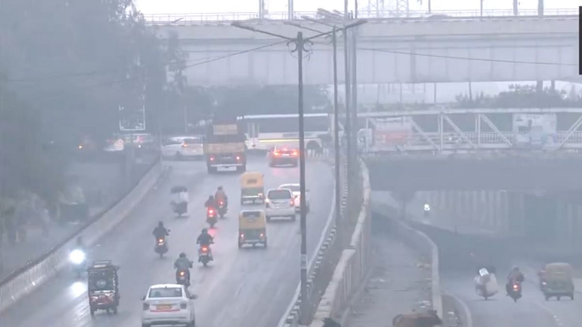 Delhi's Air Quality Stays 'Poor' For 3rd Day As AQI Slips To 285 