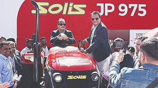 Pune: Solis Unveils Solis JP 975 And Next-Gen Tractors At Kisan Agri Show 2025 |