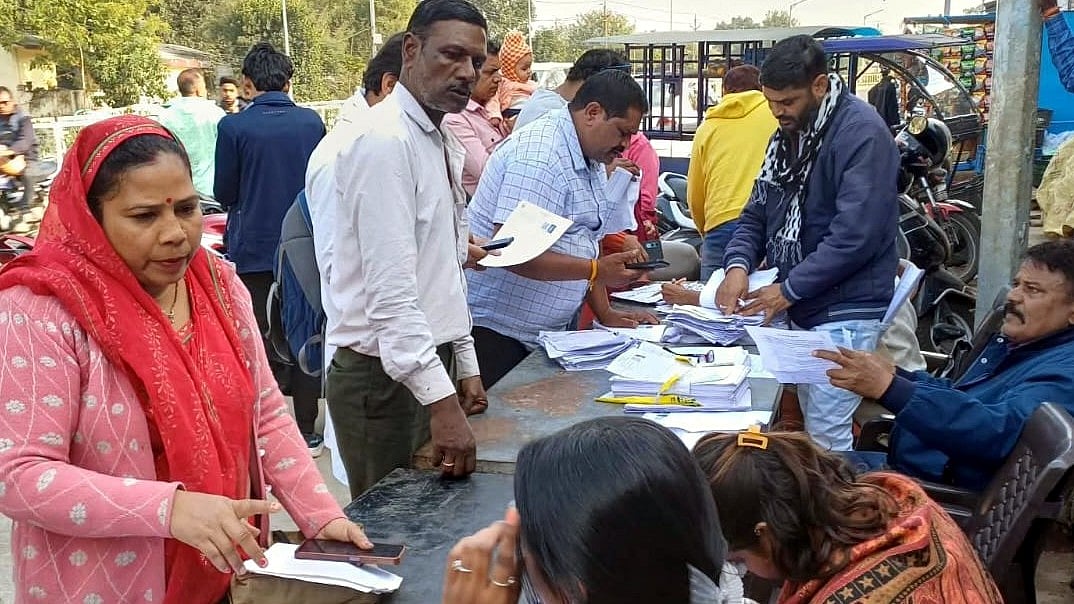 Bhopal News: Voters Classified As Shifted Approaching Booth-Level Officers; Asking Them To...