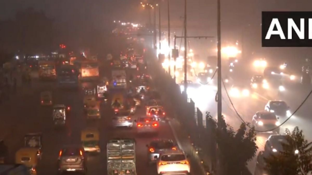Delhi Air Pollution Crisis: GRAP Stage-IV Enforced Across NCR As AQI Soars Above 600