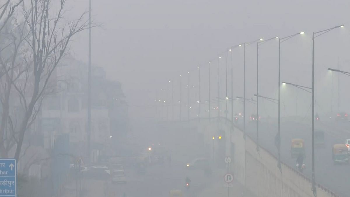 Delhi Air Quality Plunges To 'Severe' Category Amid Toxic Smog, AQI Hits 436 In Anand Vihar