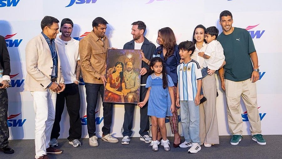 'Messi In Traditional Attire': JSW Group Gifts GOAT Footballer His Portrait With Wife Antonela; WATCH