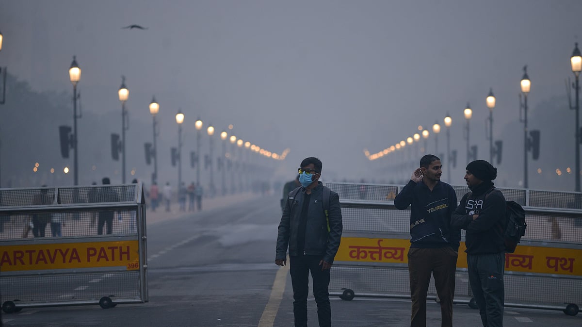 Thick Smog Chokes Delhi-NCR As Visibility Drops To Zero In Pockets, AQI Nears 500; Flights Hit, CAQM...
