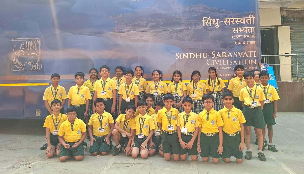 S. J. Poddar Academy Students Explore Harappan Civilisation Through Museum On Wheels 