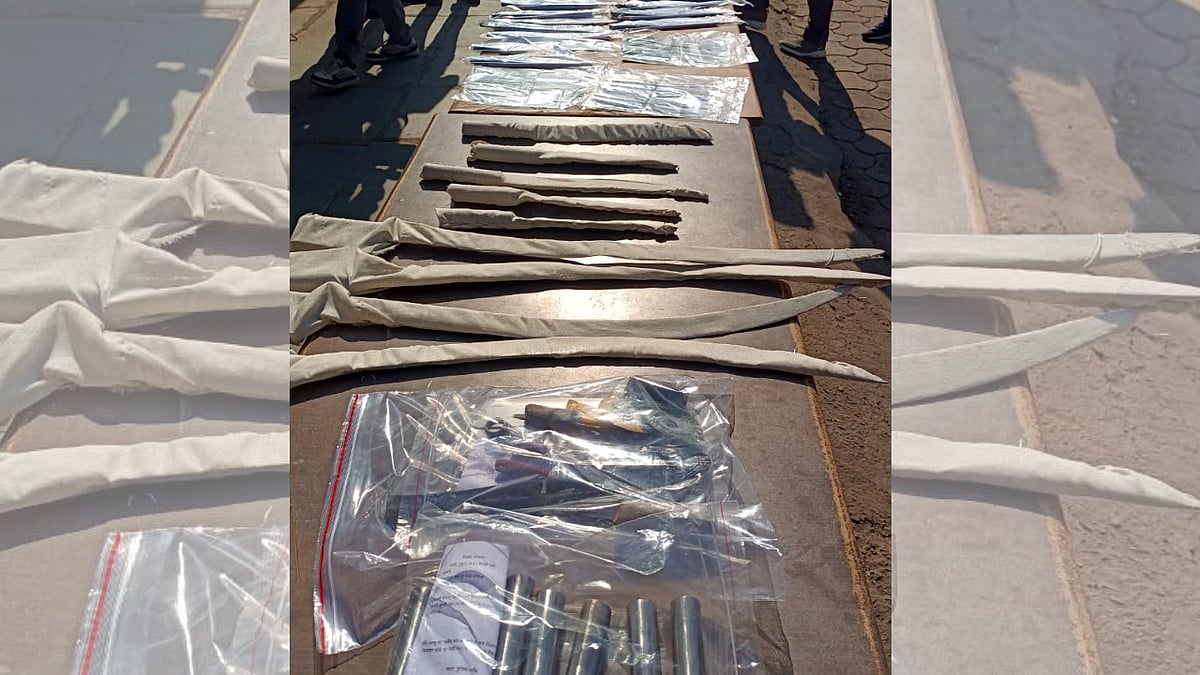 Bhopal News: Illegal Weapon Manufacturing Unit Busted In Nishatpura; 1 Held With Nine Swords | Representative Image