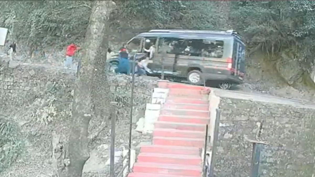 Spine-Chilling Video! Female Passengers Jump From Tourist Bus Rolling Backwards On Dalhousie Hill