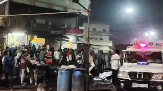 MP News: Jmc Launches Overnight Encroachment Removal Drive | FP Photo