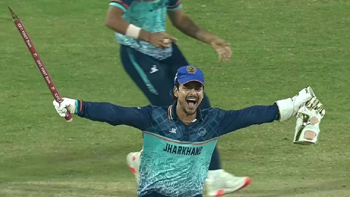 Jharkhand Lifts Trophy After Beating Haryana By 69 Runs In SMAT 2025 Final; Virat Fails, Ishan Hits Record Ton | VIDEO