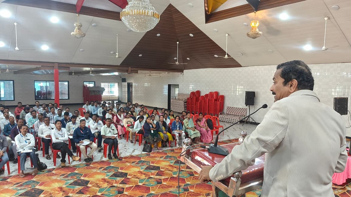 Revenue Officials Are Backbone Of Governance, Says Chhatrapati Sambhajinagar Collector Deelip Swami