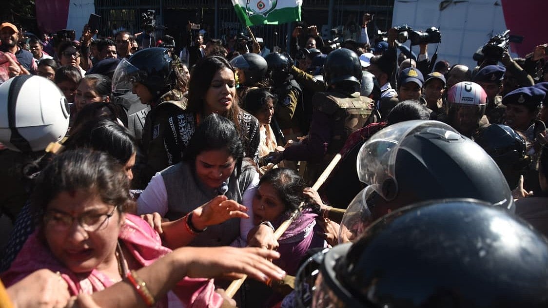 Bhopal News: Congress Mahila Morcha Protests Over Minister Vijay Shah's Controversial Remarks On...