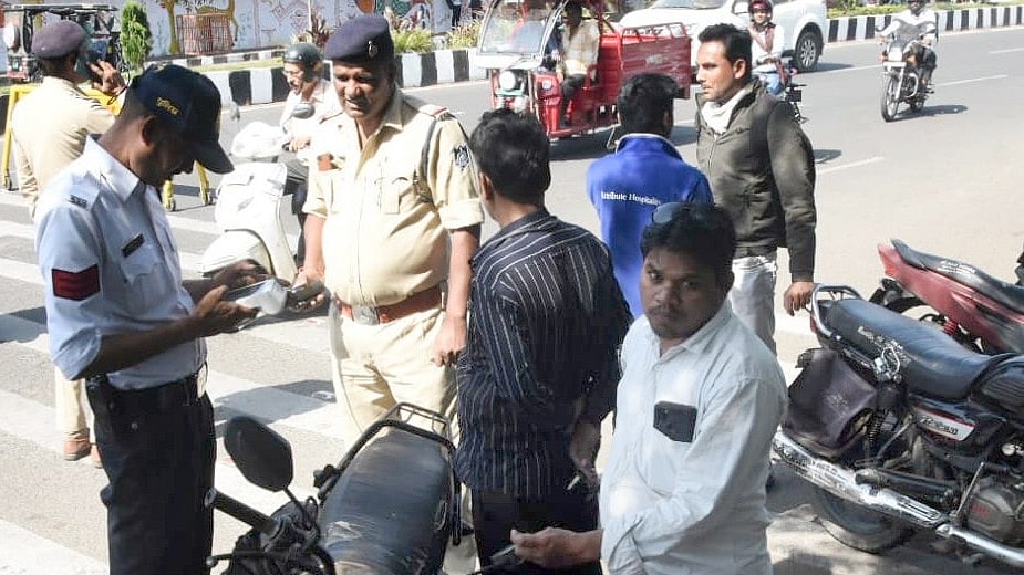 Bhopal News: Traffic Cops At Half Strength Struggle To Manage Congestion | FP Photo