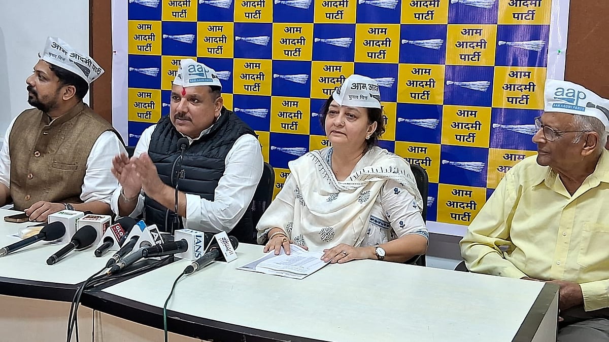 Sanjay Singh, Member of Parliament and Preeti Sharma Menon, President, Aam Aadmi Party during the press conference in Mumbai  | 