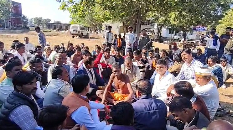 MP News: Villagers Protest Outside Sheopur Police Station After Tribal Man Beaten In Custody; Demand...