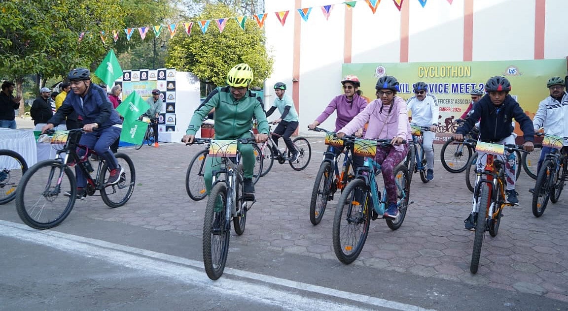 Bhopal News: IAS Service Meet Ends, Cycle Rally, Push-Ups Keep The Excitement High