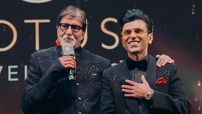 Amitabh Bachchan and Anand Pandit |