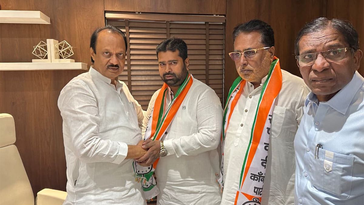 Pune: Senior Congress Leader & Former Corporator Mukhtar Shaikh Switches To Deputy CM Ajit Pawar's NCP, Citing Minority Leadership Gaps 