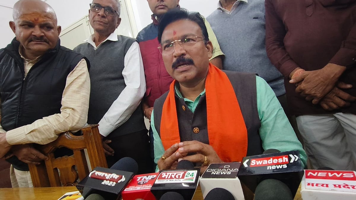 MP News: Social Worker Dupes Youth Of Lakhs With Fake Government Job Promises In Maheshwar