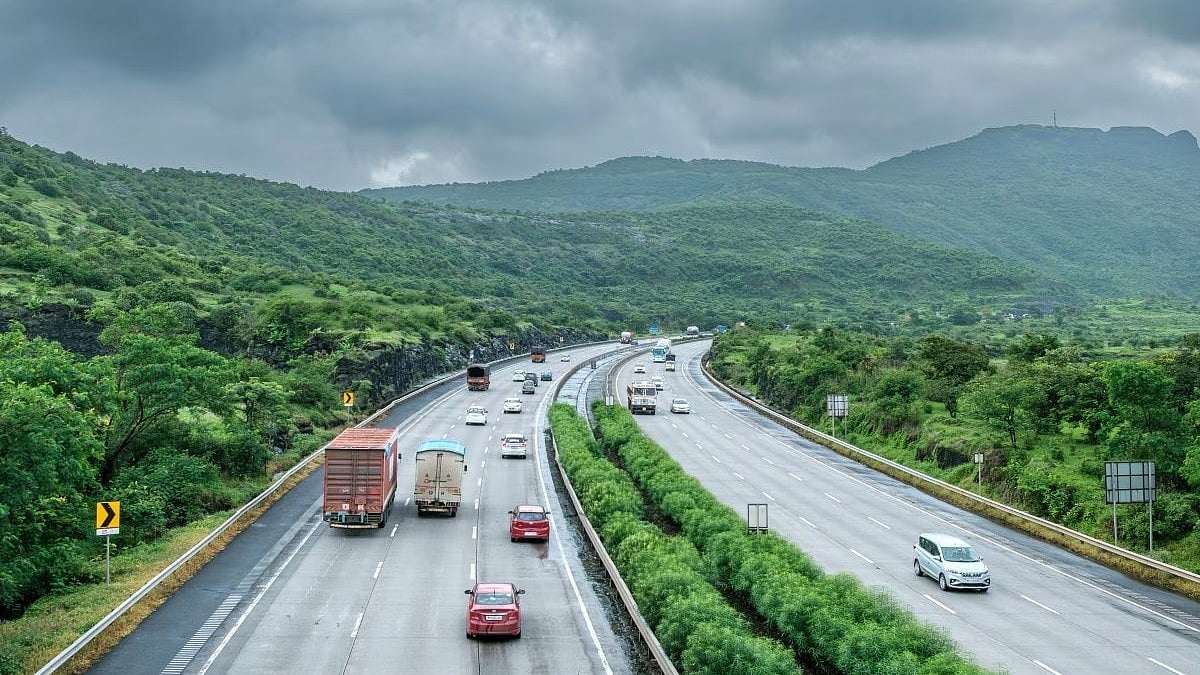Mumbai–Pune Expressway traffic moves smoothly as official data shows a significant drop in fatal road accidents in 2025 | Representational Image