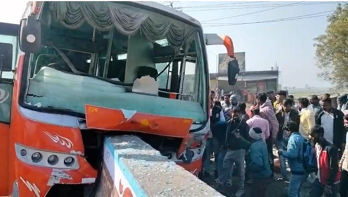 Bhopal News: Biker Trapped In Wheels, 9 Injured After Harda-Bhopal Bus Crashes Into Bridge Railing...