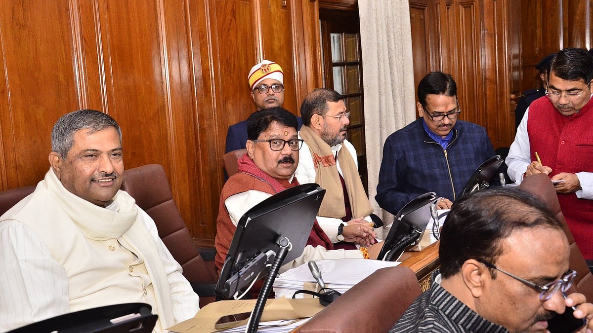 Uttar Pradesh News: BJP MLC Vijay Bahadur Pathak Raises Alarm Over Poor School Toilets 