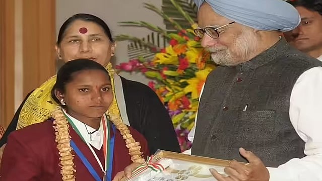 Jalgaon: National Bravery Awardee Hali Baraf, Who Saved Sister From Leopard's Jaws, Still Battles...