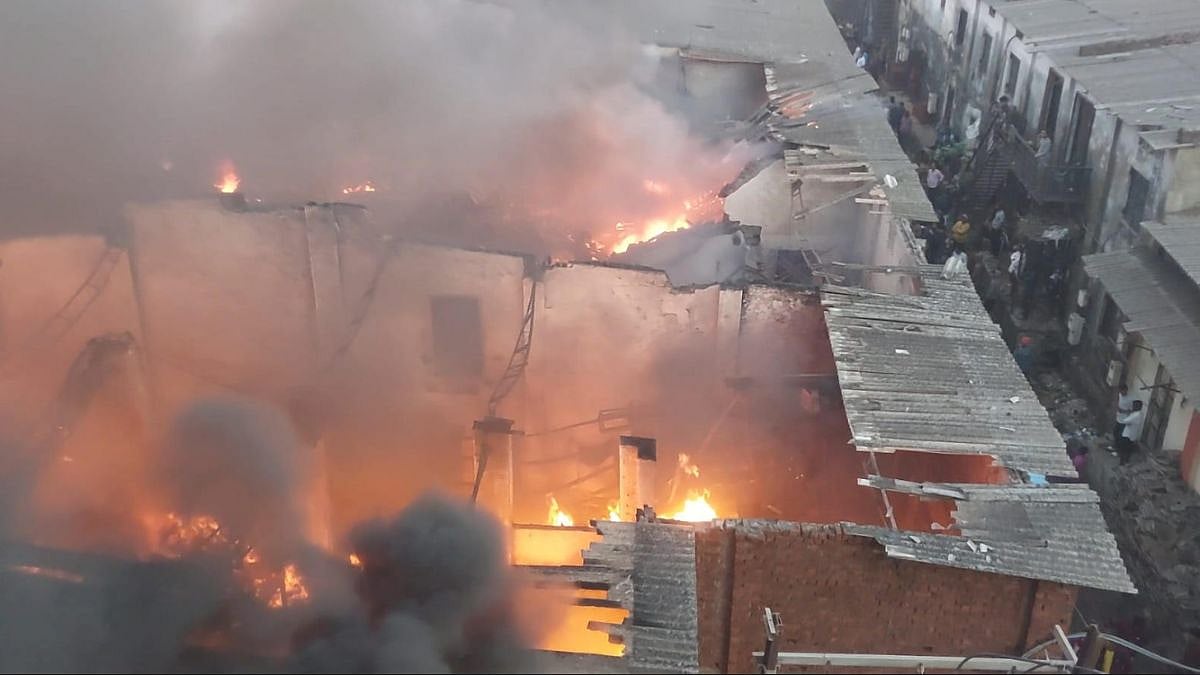 Thane: 3 Power Loom Units Gutted In Bhiwandi Factory Fire, Firefighter Injured 