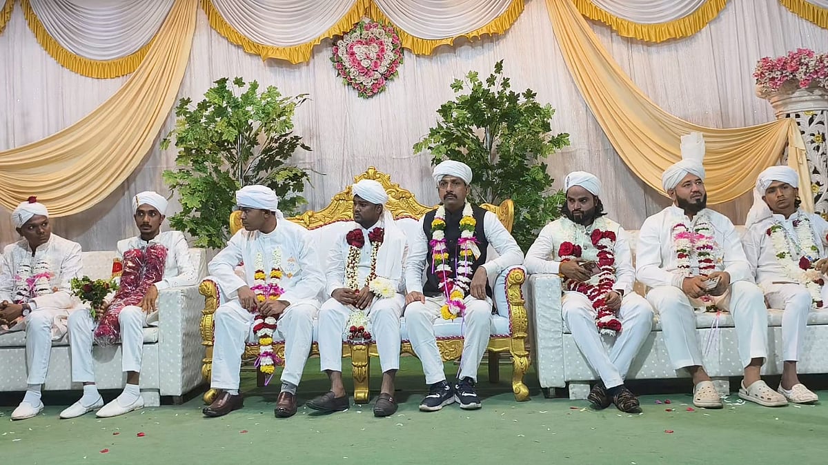 Bhiwandi Collective Weddings: 11 Couples Wed In Community-Supported Ceremony To Ease Financial Burden 
