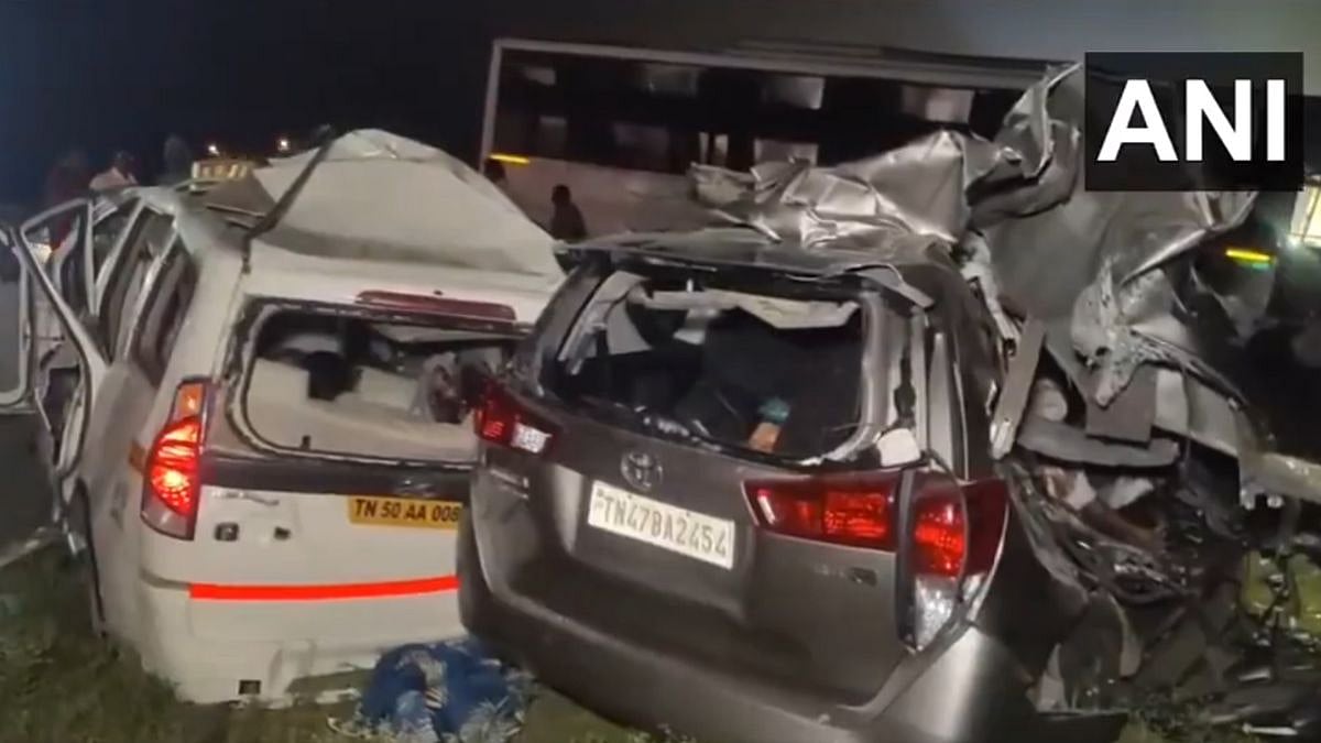 Tamil Nadu Road Accident: 9 Killed After Tyre Burst Causes Chennai-Bound Govt Bus To Veer Into Oncoming Traffic In Cuddalore; Video Surfaces 