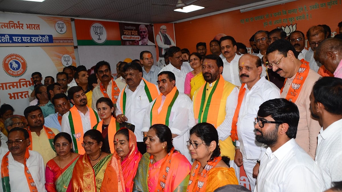 Shiv Sena (UBT) Leaders Join BJP In Nashik; But MLA Devyani Pharande Voices Dissent, Cites Lack Of Consultation |
