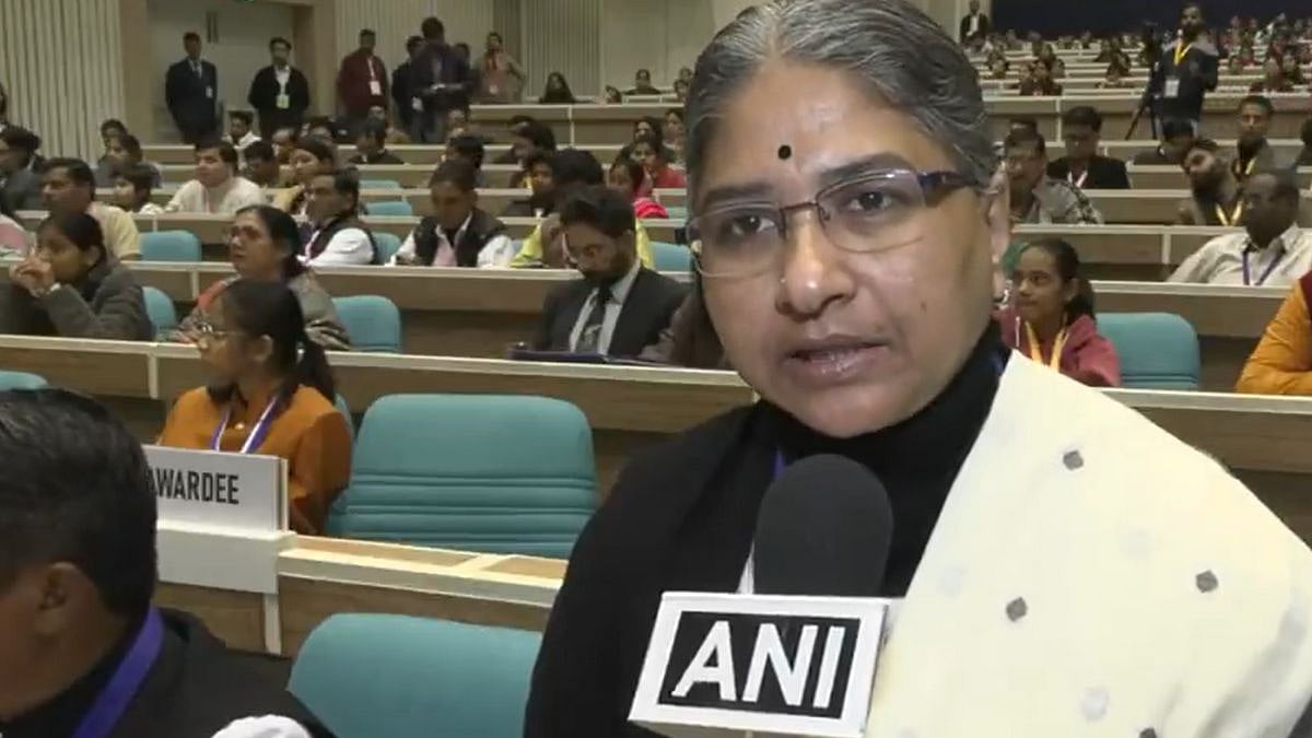 Mother Receives PM Rashtriya Bal Puraskar On Behalf Of Her Braveheart 8-Year-Old Girl Vyoma Priya, Who Died Saving Boy 