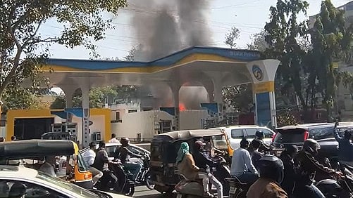 Pune VIDEO: Fire Breaks Out At Garage Near Jangli Maharaj Temple, Five Fire Tenders Rush To Spot