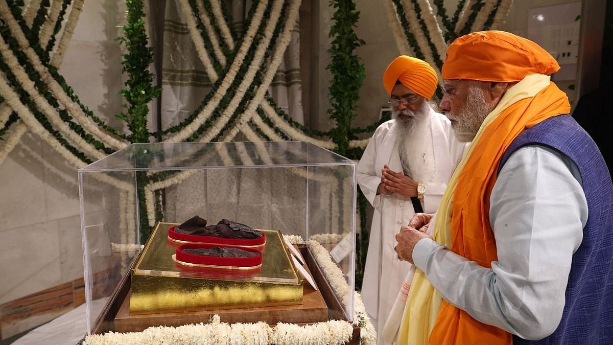 'Sri Guru Gobind Singh Ji Inspires Us To Stand For Truth, Justice And Righteousness': PM Modi