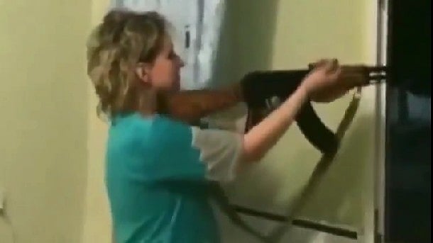 Drunk Russian Woman Fires Gunshots At Neighbours’ Windows After Loud Music Complaint; Video Goes Viral 