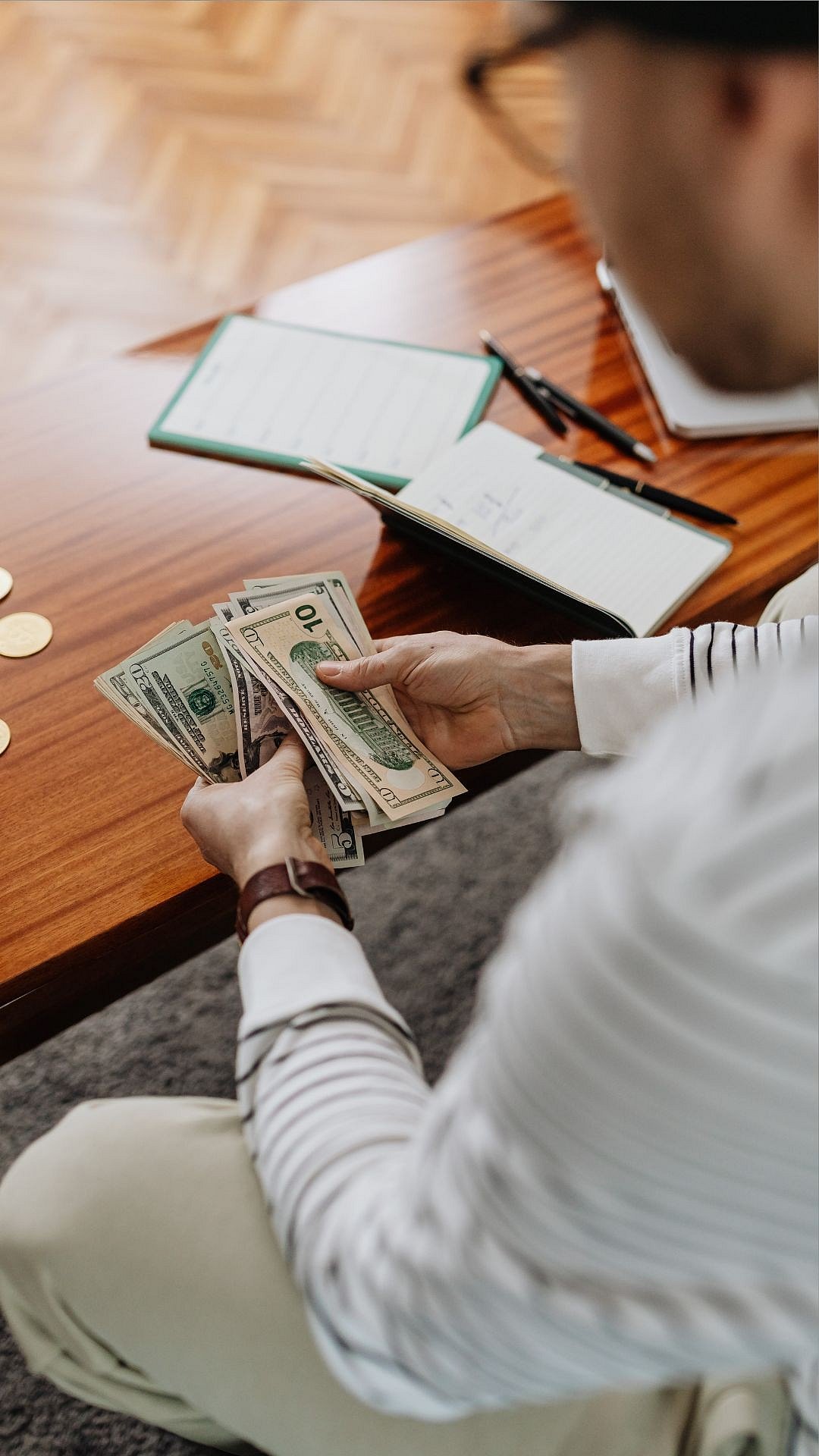 Vastu Tips For New Year 2026: Want To Make More Money? Avoid These  Mistakes On January 1