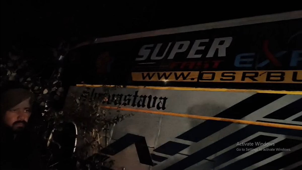 MP News: Drunk Driver Crashes Sleeper Bus Into Forest On NH-39 Near Panna; No Casualties Reported