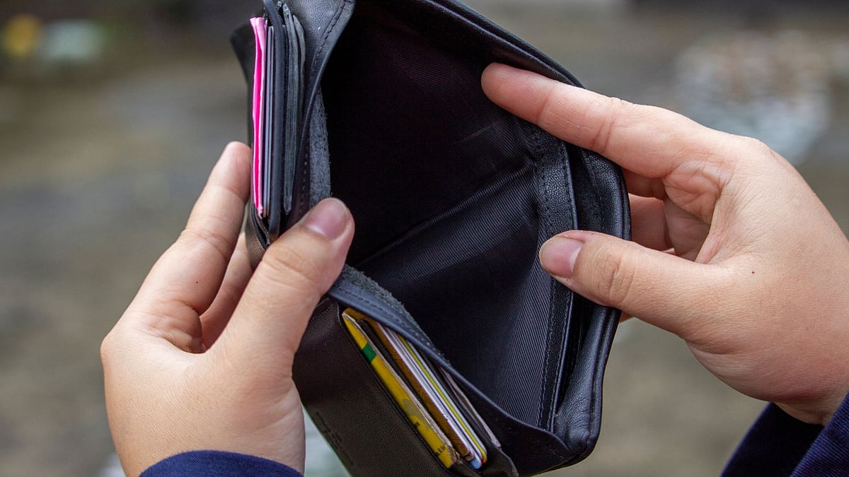 Financial pressure could be the reason why several relationships crumble. 