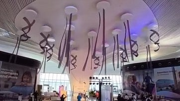 Marathi-Koli Songs Fill Navi Mumbai International Airport, Celebrates Maharashtra's Culture & Pride...