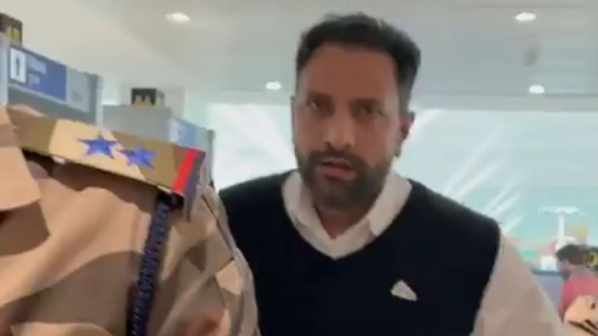 Delhi: Off-Duty Air India Express Pilot Captain Virendra Sejwal Accused Of Hitting Passenger At IGI Airport Arrested 