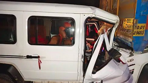 MP News: 4 Dead & 12 Injured After Trax Cruiser, Carrying Family To Prayagraj For 'Asthi Visarjan',...