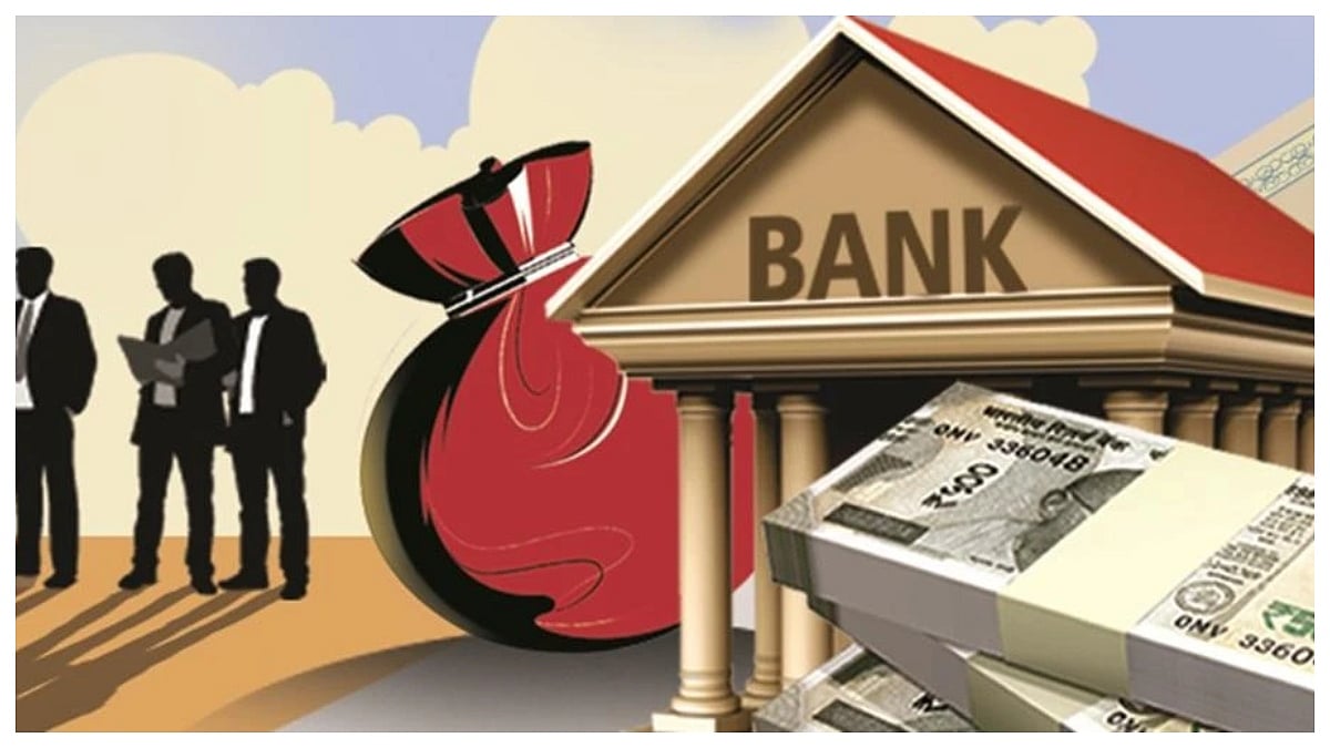 Private Banks Trim Staff, Public & Small Finance Banks Expand
