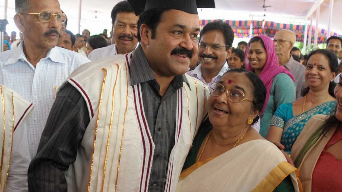 Malayalam Superstar Mohanlal's Mother Santhakumari Passes Away At 90