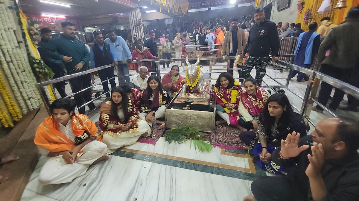 New Year 2026 Special: Indian Women Cricket Team Visits Mahakal Temple In Ujjain; Over 2 Lakh...