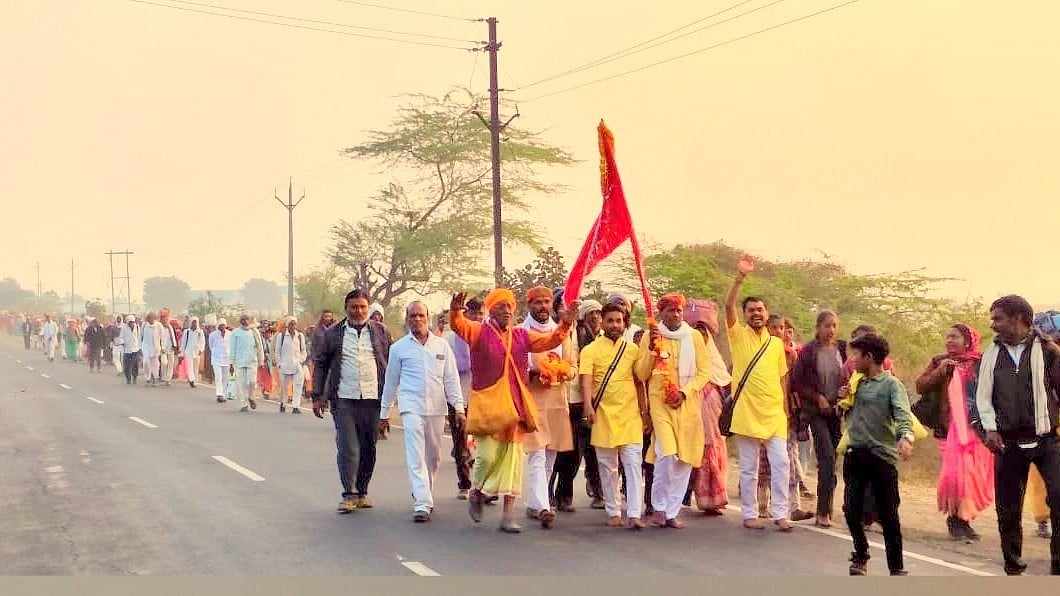Devotees Complete 110km Padyatra Amid Cold