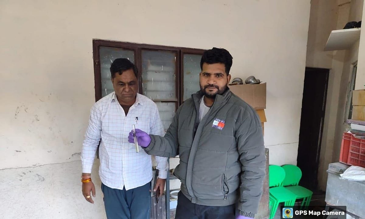 Bhopal News: Bhopal Municipal Corporation Water Testing In Hands Of Driver & Visually Impaired Assistant