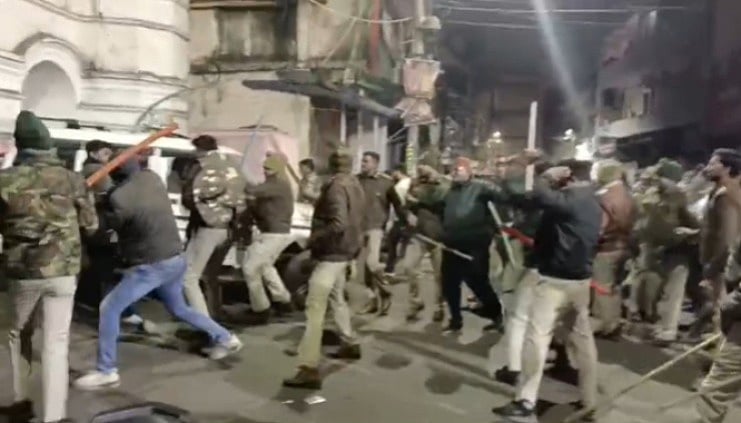 MP News: Clash Between Jain Community And Sweet Shop Staff In Jabalpur, Police Lathi Charge, Several...